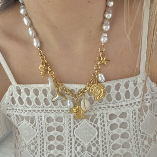 CADENA DE PERLAS CON DIJES DE MAR